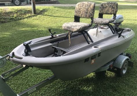 Shelton Two jet skis one 800 and one gtx. . Twin troller x10 for sale